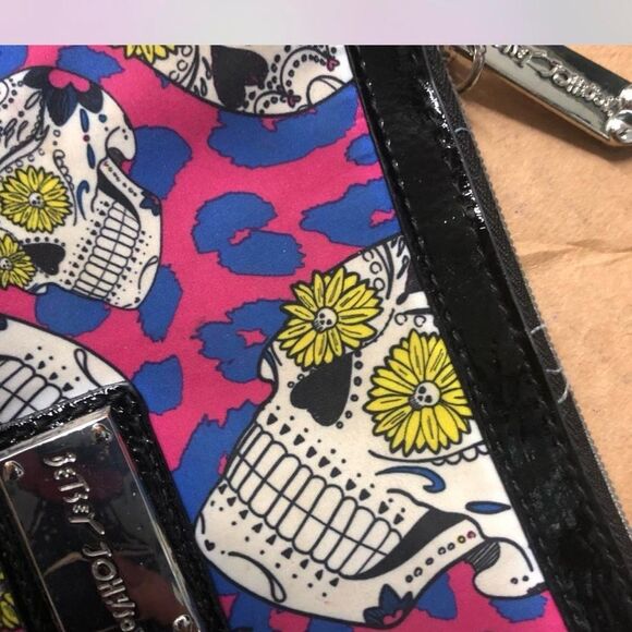 Betsey Johnson Cheetah Skull Wristlet - Picture 5 of 10